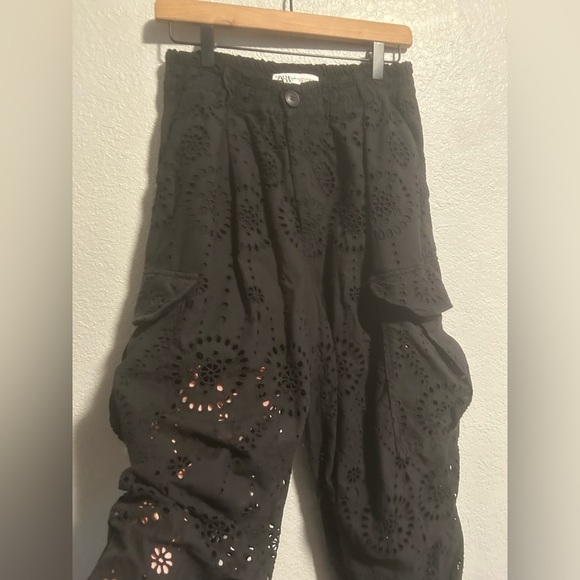 Zara Eyelet Embroidered Cargo Pants - Picture 8 of 10